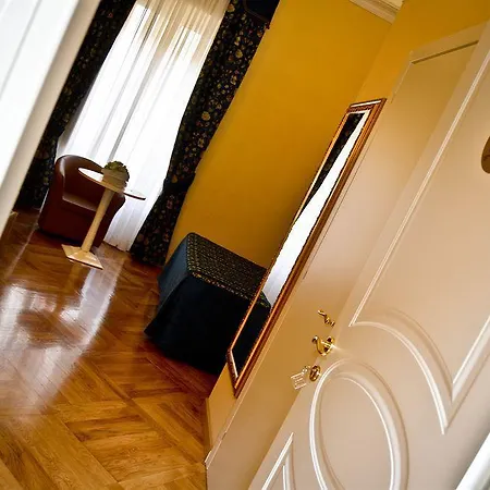 Dimora Degli Dei 2* Roma