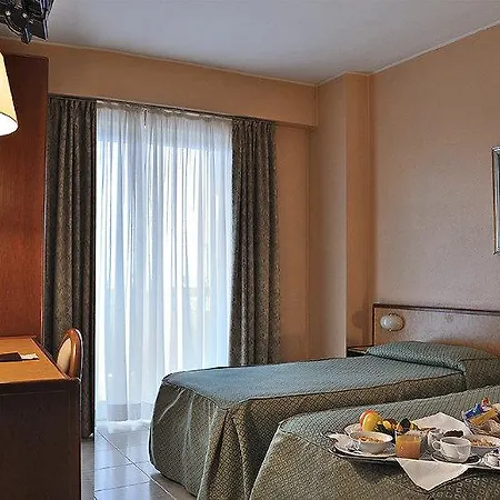 Pineta Palace Hotel 4*