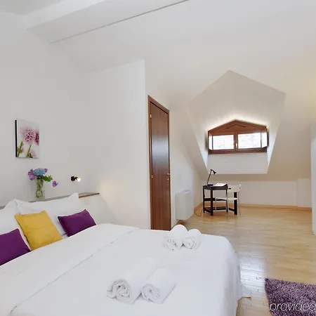 Borgo Papareschi 2* Roma