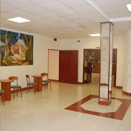Laurence Hotel