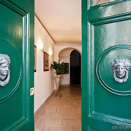 Residenza Canova Tadolini - 4*