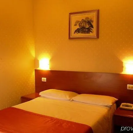 Flower Garden 3* Roma