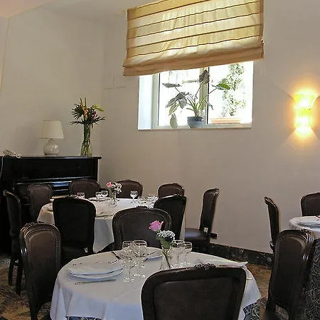 Pinewood Hotel