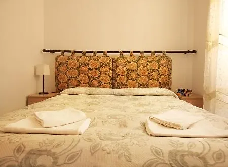 Colosseum Bed and breakfast 2*