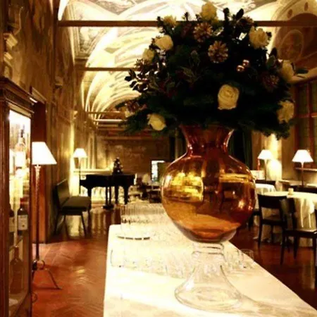 Hotel Columbus