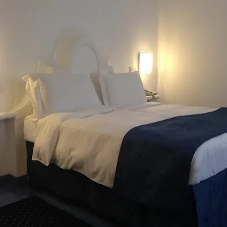Hotel Shangri-la By Omnia 4*