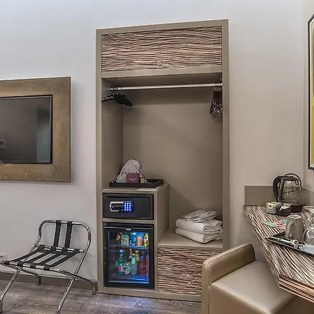 Gasthof Colonna Suite Del Corso 3*