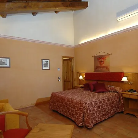 Hotel Casale Certosa 3*