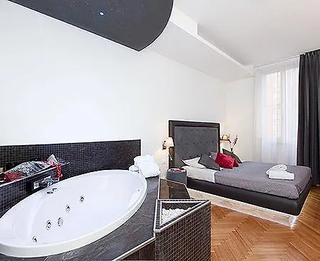 Bed & Breakfast Town House Fontana Di Trevi Rome