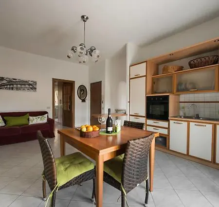 Apartment Via Del Trullo Rome