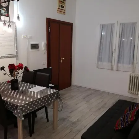 Apartment Sinahouse *
