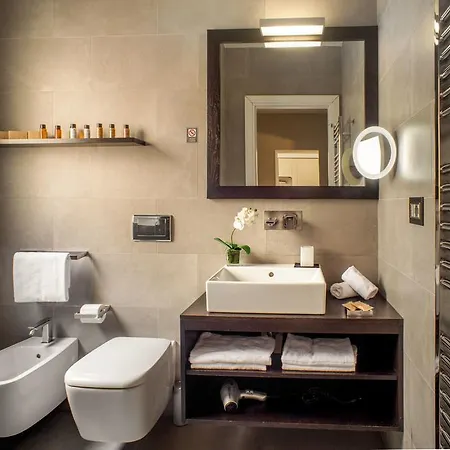 Les Fleurs Luxury House Rome