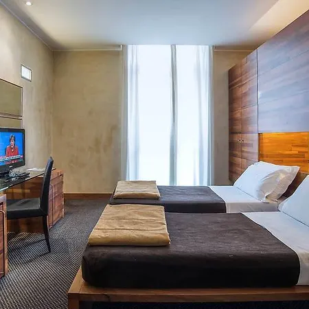 Hotel Tritone