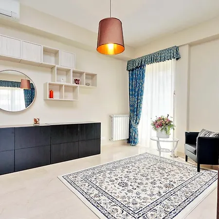 Oksana's Bernadette Apartment