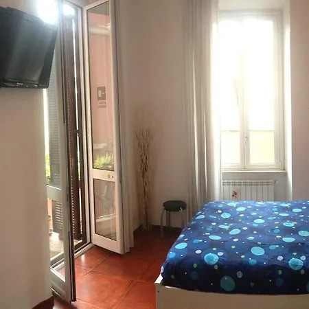 Alle Porte Del Colosseo Bed & Breakfast *