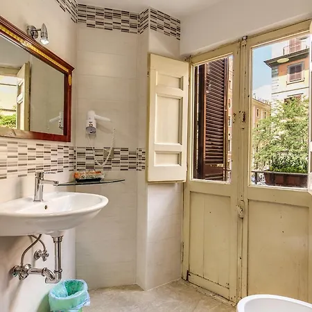 Guest house New Albatros Checkin Portafortuna Guesth House Rome