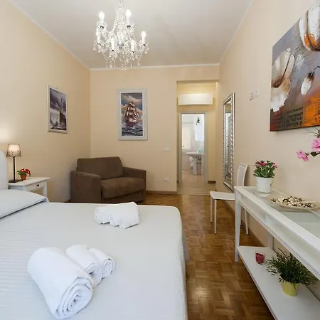 Apartment House Gregorio Rome