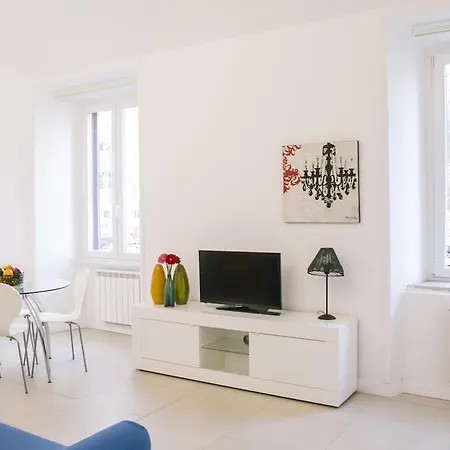 Festina Lente Apartment *