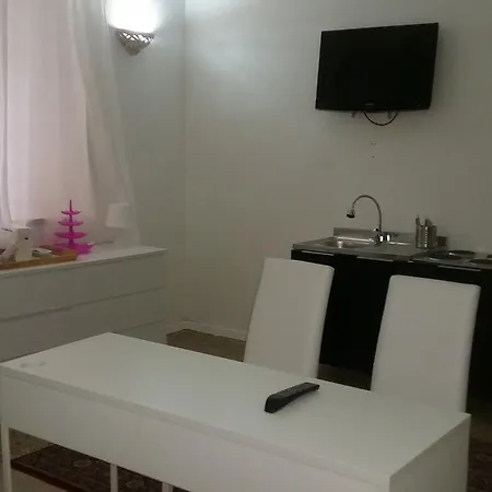 Clodia Guest house *