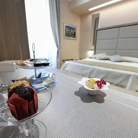 Domus Clara 3*