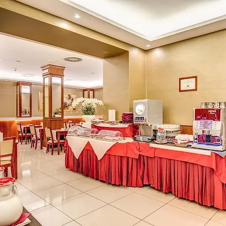 Augusta Lucilla Palace Hotel 4*