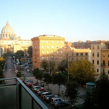 Apartment Appartamento Con Vista San Pietro Rome