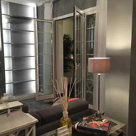Big Tree Luxury Apartment *
