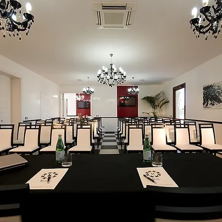 Hotel Castle Roma