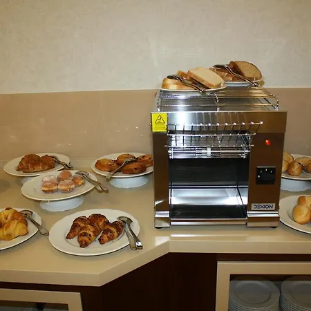 Domus Australia Hotel 4*