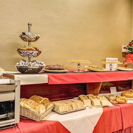 Augusta Lucilla Palace Hotel 4*