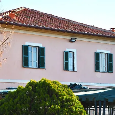 Casale Appio 2* Rome