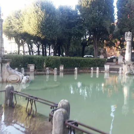Mazzini Apartment *