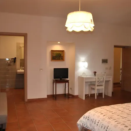 Guest house Casale Appio 2*