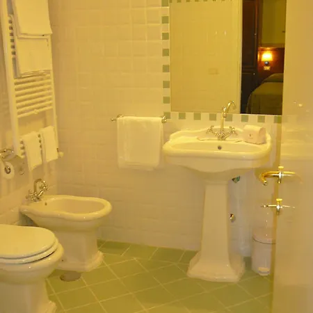 Palazzo Venere 4* Roma