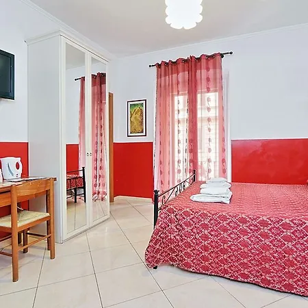 Lucky Domus Гостевой дом 2*