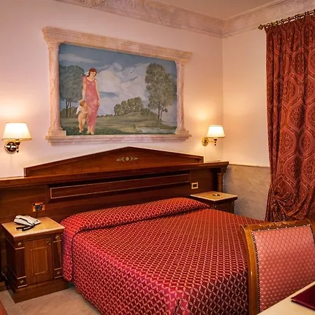 Palladium Palace 4*