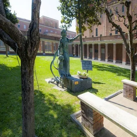 Casa La Salle - Casa Religiosa Affittacamere