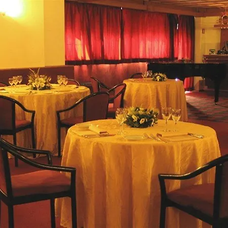 Pineta Palace Hotel 4*