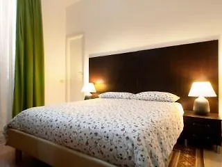 Bed & Breakfast El Dorado Colosseum