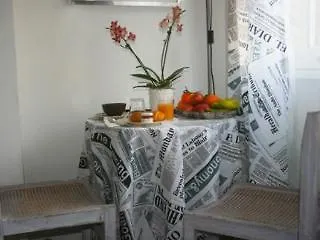 Gallery 2*