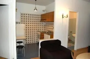 Cr431 - Trastevere, Largo Francesco Anzani Hotel