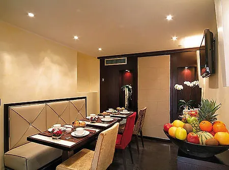 Les Fleurs Luxury House 3* Rome