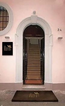 Les Fleurs Luxury House 3*
