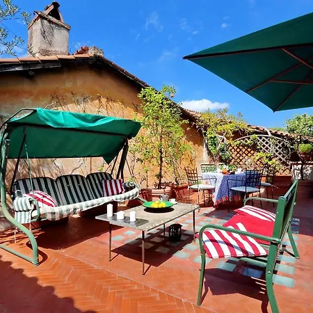 Garibaldi Apartment *