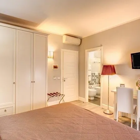 Residenza Castrense Bed & Breakfast 2*
