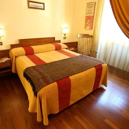 Al Colonnato Di San Pietro Bed & Breakfast Rome