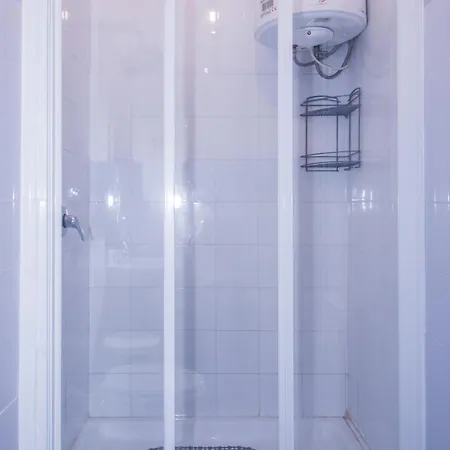 Albergue Orsa Maggiore For Women Only Roma