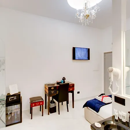 Queen Palace Affittacamere 2*