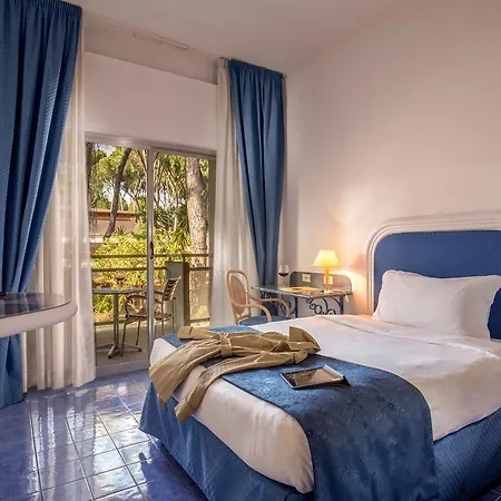 Hotel Shangri-la 4*