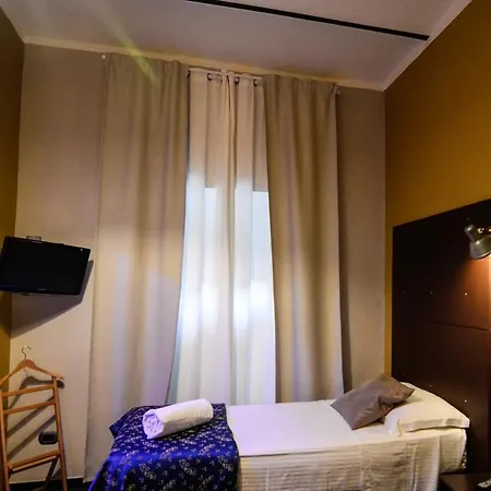 Felice Hotell